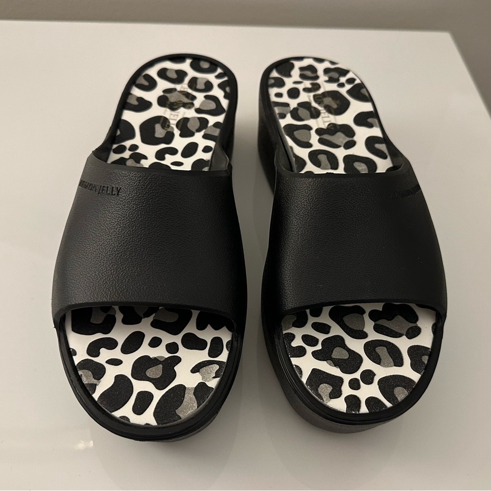 Lemon Jelly Enyd Sandal Size 8.5 - NWT